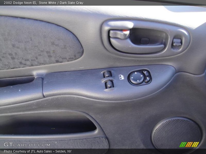 Stone White / Dark Slate Gray 2002 Dodge Neon ES