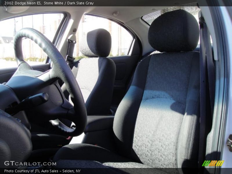 Stone White / Dark Slate Gray 2002 Dodge Neon ES