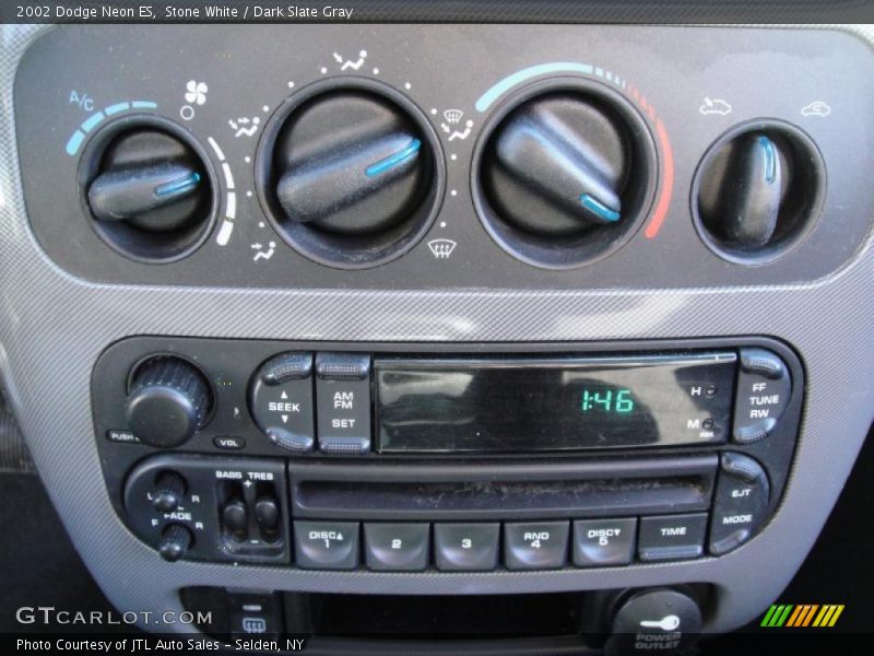 Stone White / Dark Slate Gray 2002 Dodge Neon ES