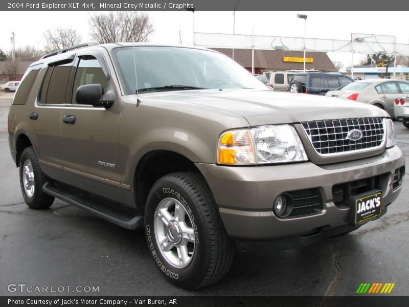 Mineral Grey Metallic / Graphite 2004 Ford Explorer XLT 4x4