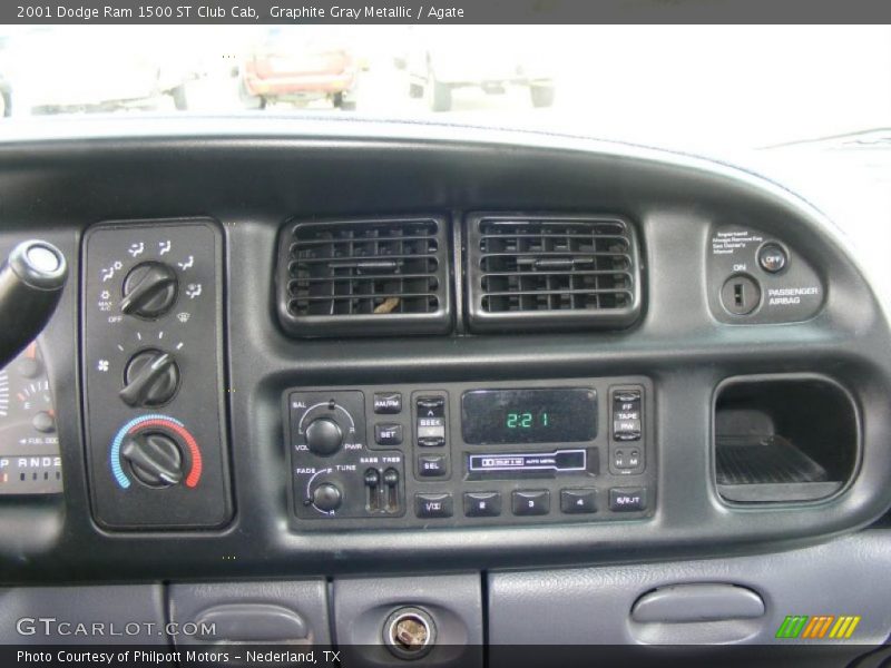 Graphite Gray Metallic / Agate 2001 Dodge Ram 1500 ST Club Cab