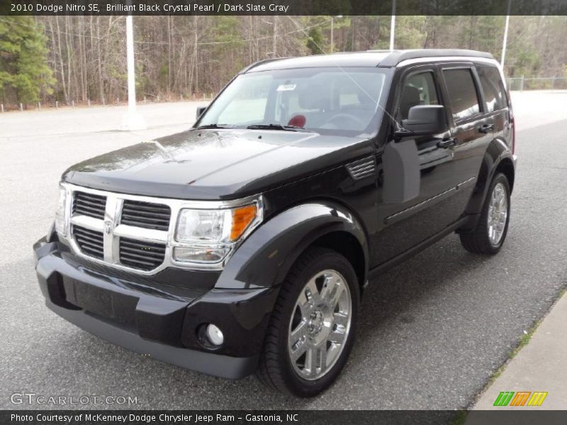 Brilliant Black Crystal Pearl / Dark Slate Gray 2010 Dodge Nitro SE