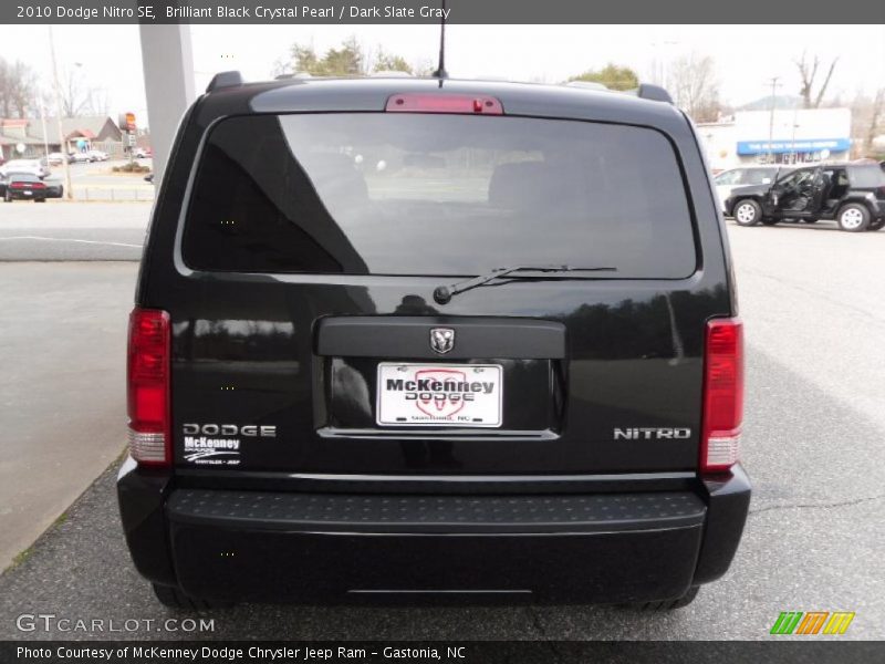 Brilliant Black Crystal Pearl / Dark Slate Gray 2010 Dodge Nitro SE