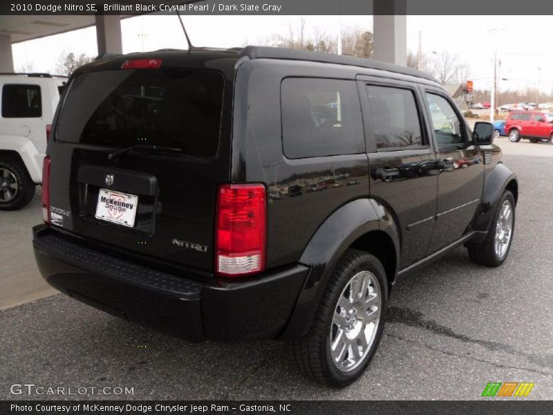 Brilliant Black Crystal Pearl / Dark Slate Gray 2010 Dodge Nitro SE