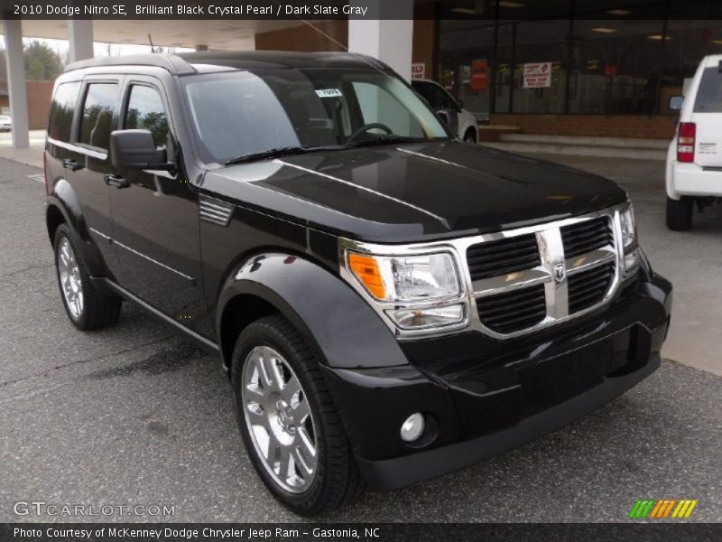 Brilliant Black Crystal Pearl / Dark Slate Gray 2010 Dodge Nitro SE