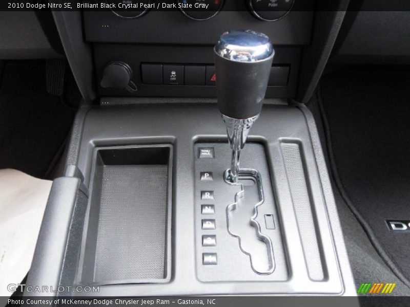 Brilliant Black Crystal Pearl / Dark Slate Gray 2010 Dodge Nitro SE