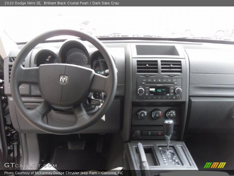 Brilliant Black Crystal Pearl / Dark Slate Gray 2010 Dodge Nitro SE