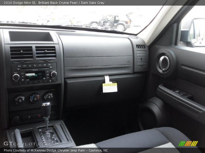 Brilliant Black Crystal Pearl / Dark Slate Gray 2010 Dodge Nitro SE
