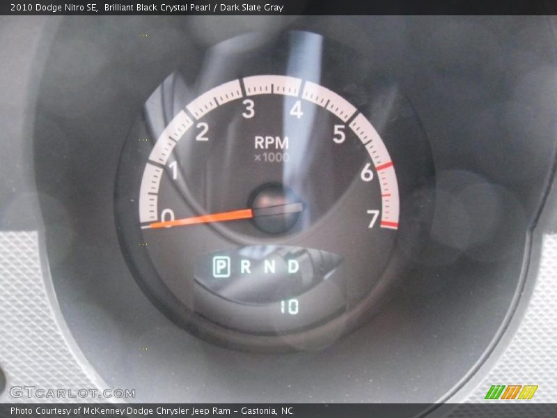 Brilliant Black Crystal Pearl / Dark Slate Gray 2010 Dodge Nitro SE