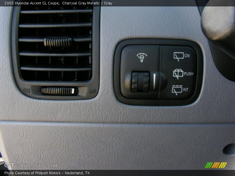 Charcoal Gray Metallic / Gray 2003 Hyundai Accent GL Coupe