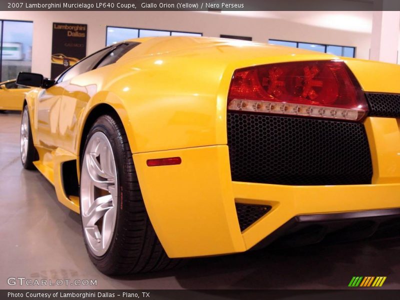 Giallo Orion (Yellow) / Nero Perseus 2007 Lamborghini Murcielago LP640 Coupe