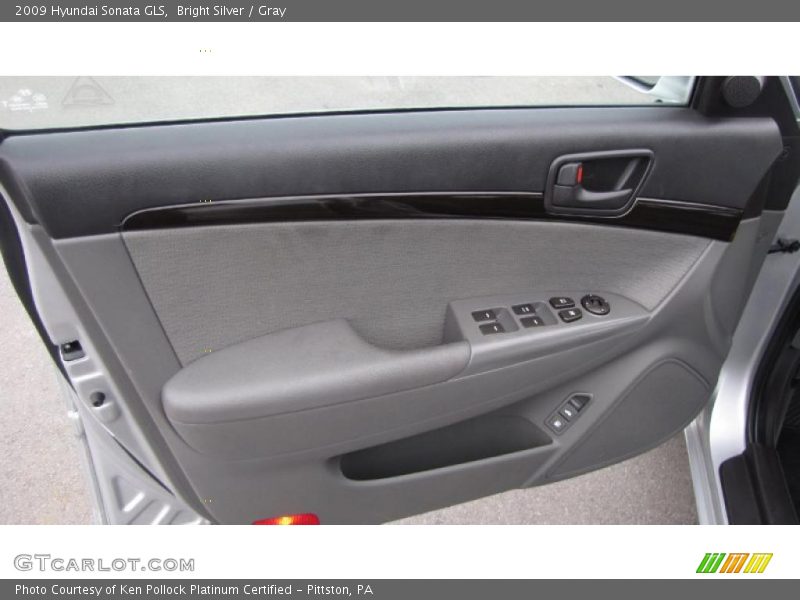 Bright Silver / Gray 2009 Hyundai Sonata GLS