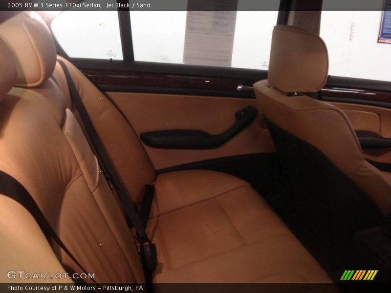 Jet Black / Sand 2005 BMW 3 Series 330xi Sedan