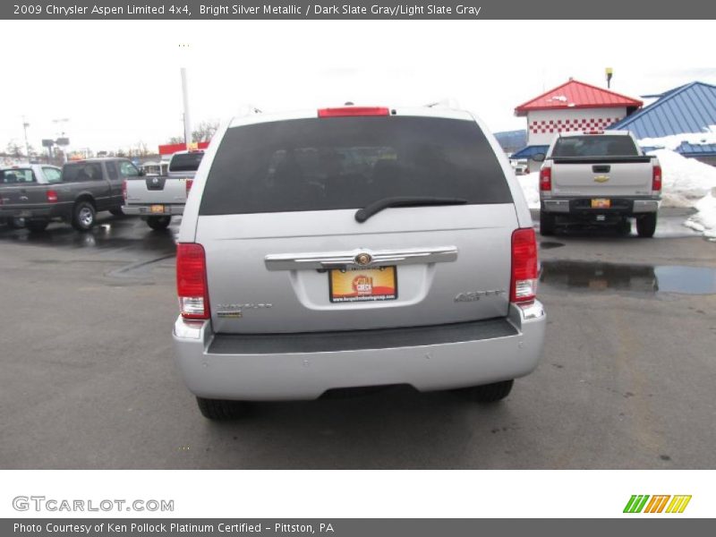 Bright Silver Metallic / Dark Slate Gray/Light Slate Gray 2009 Chrysler Aspen Limited 4x4