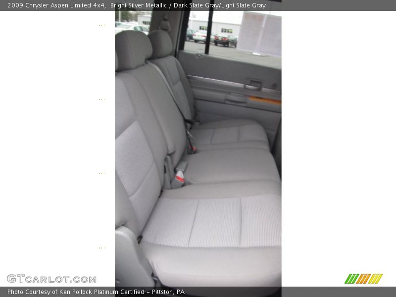 Bright Silver Metallic / Dark Slate Gray/Light Slate Gray 2009 Chrysler Aspen Limited 4x4
