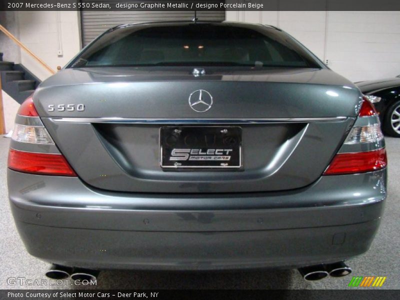 designo Graphite Metallic / designo Porcelain Beige 2007 Mercedes-Benz S 550 Sedan