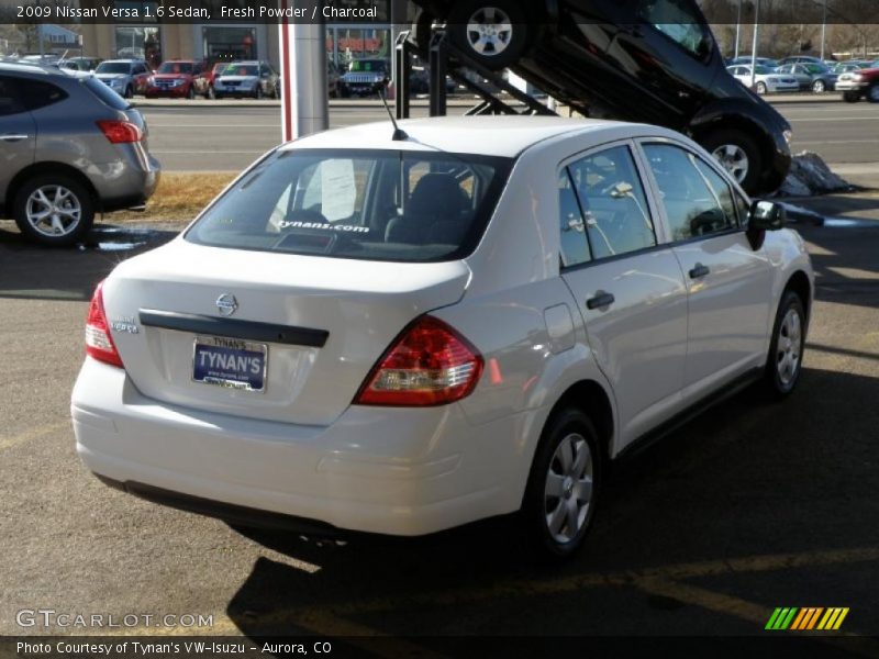 Fresh Powder / Charcoal 2009 Nissan Versa 1.6 Sedan