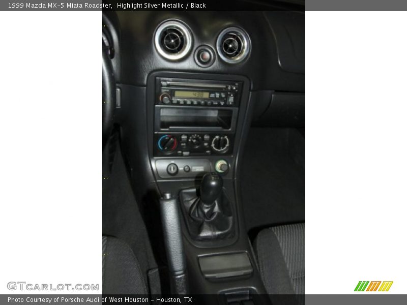 Highlight Silver Metallic / Black 1999 Mazda MX-5 Miata Roadster