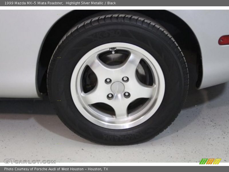 Highlight Silver Metallic / Black 1999 Mazda MX-5 Miata Roadster