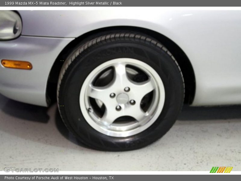 Highlight Silver Metallic / Black 1999 Mazda MX-5 Miata Roadster