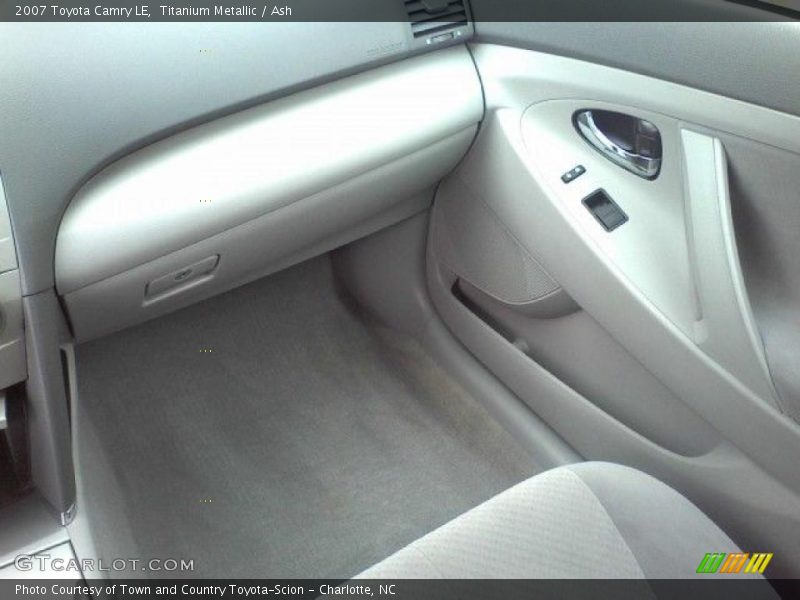 Titanium Metallic / Ash 2007 Toyota Camry LE