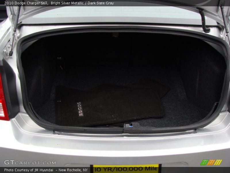Bright Silver Metallic / Dark Slate Gray 2010 Dodge Charger SXT