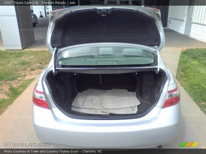 Titanium Metallic / Ash 2007 Toyota Camry LE