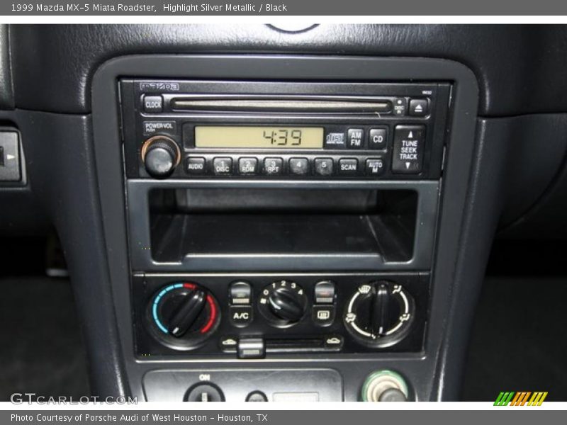Highlight Silver Metallic / Black 1999 Mazda MX-5 Miata Roadster