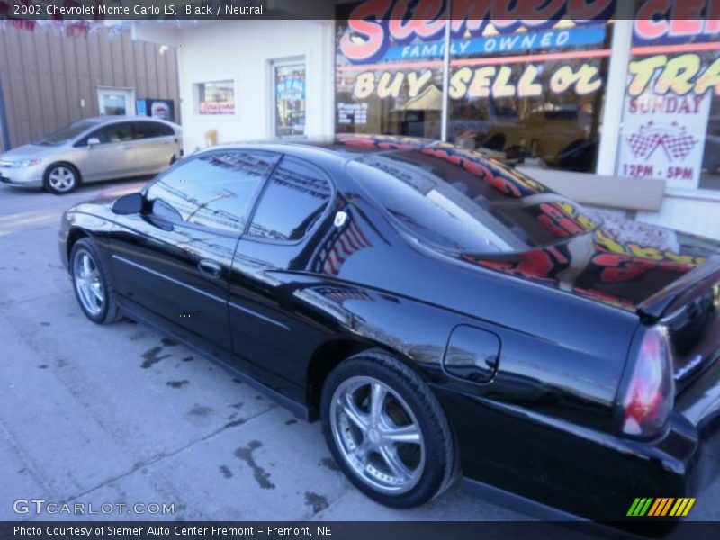 Black / Neutral 2002 Chevrolet Monte Carlo LS