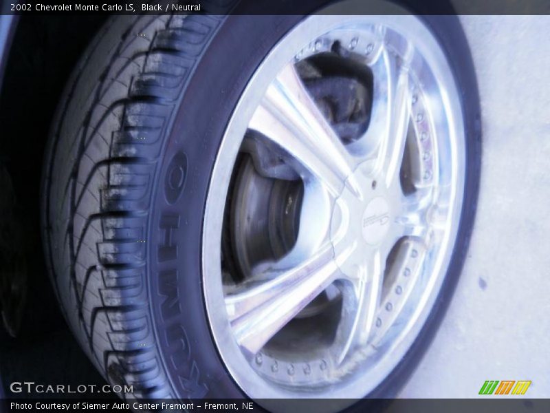 Black / Neutral 2002 Chevrolet Monte Carlo LS