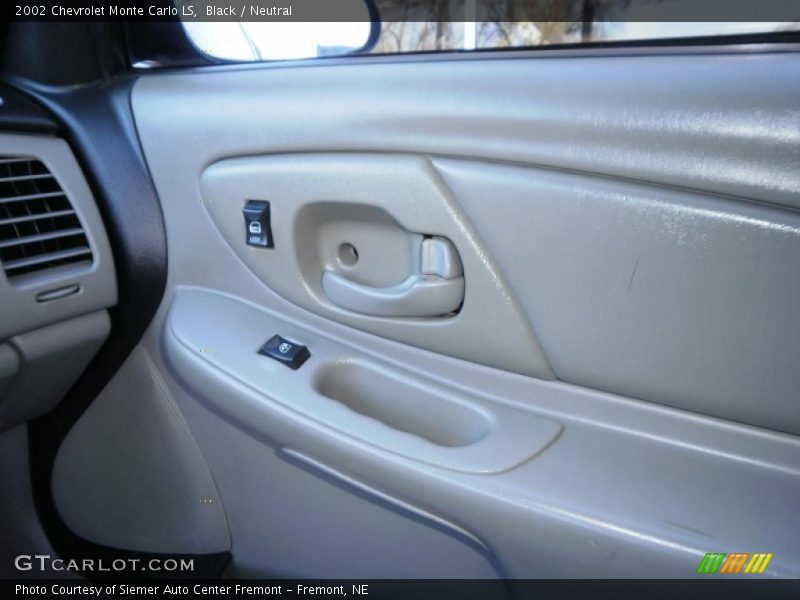 Black / Neutral 2002 Chevrolet Monte Carlo LS