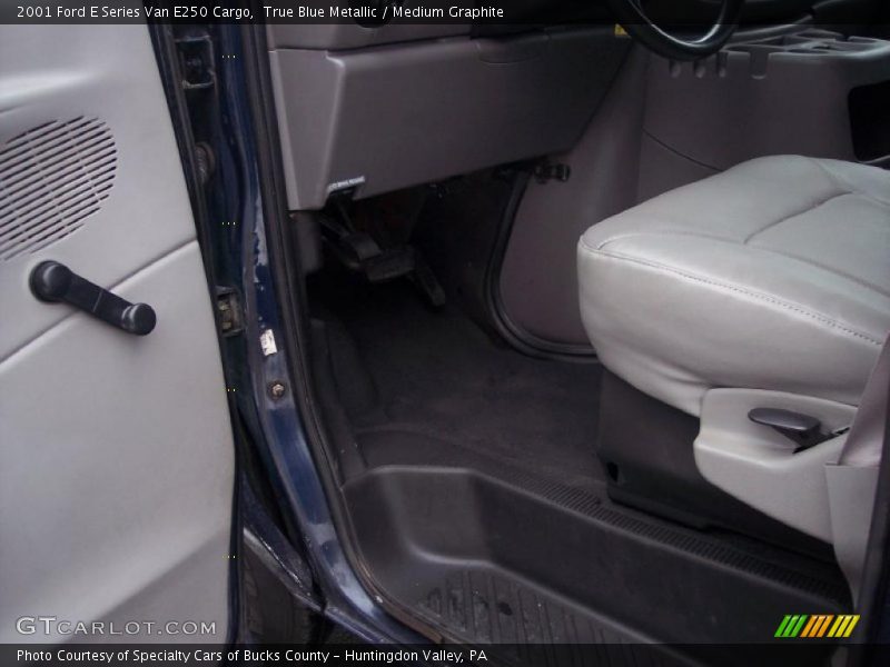 True Blue Metallic / Medium Graphite 2001 Ford E Series Van E250 Cargo