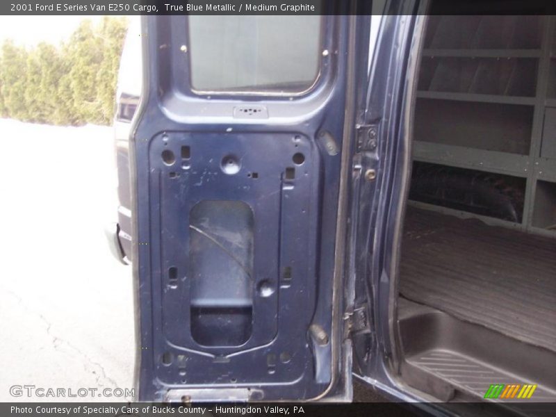 True Blue Metallic / Medium Graphite 2001 Ford E Series Van E250 Cargo
