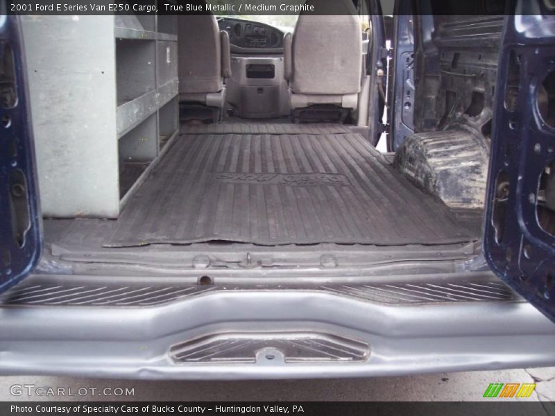 True Blue Metallic / Medium Graphite 2001 Ford E Series Van E250 Cargo