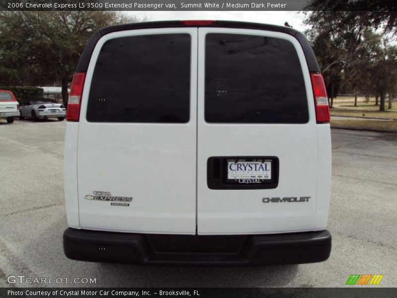 Summit White / Medium Dark Pewter 2006 Chevrolet Express LS 3500 Extended Passenger van
