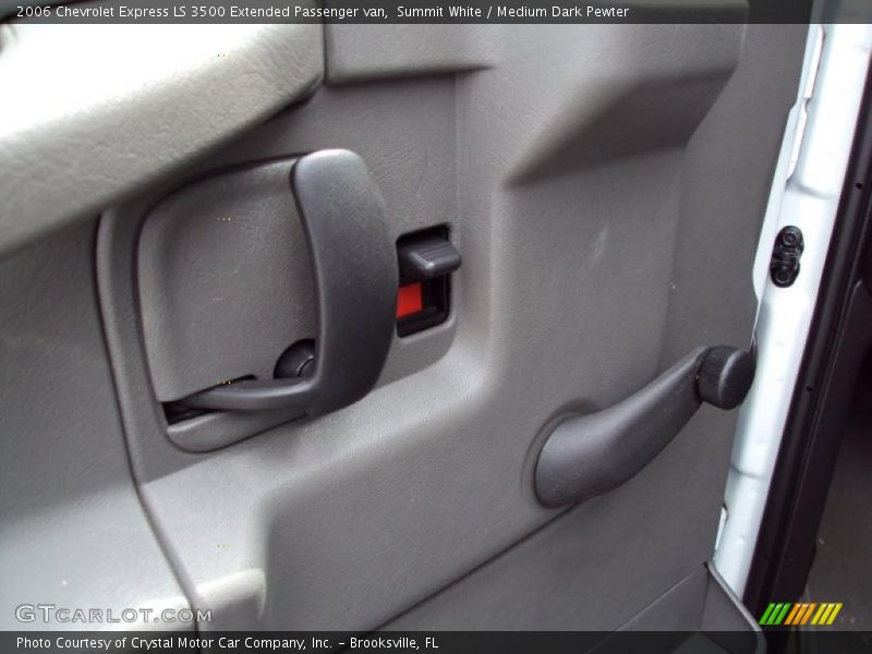 Summit White / Medium Dark Pewter 2006 Chevrolet Express LS 3500 Extended Passenger van