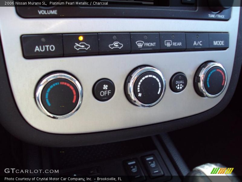 Platinum Pearl Metallic / Charcoal 2006 Nissan Murano SL