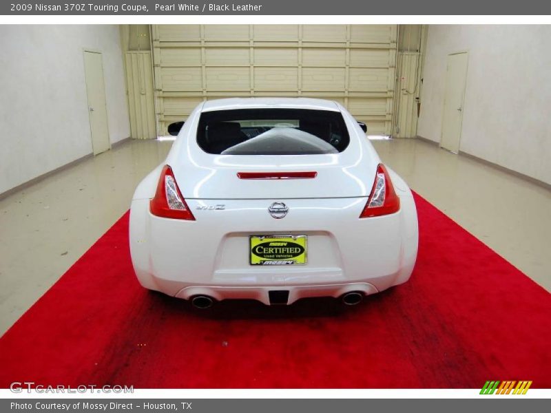 Pearl White / Black Leather 2009 Nissan 370Z Touring Coupe