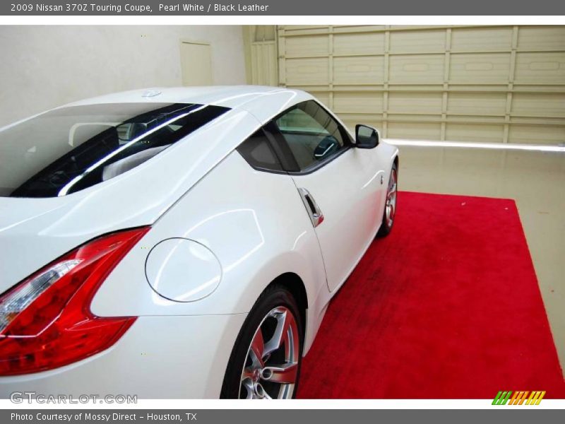 Pearl White / Black Leather 2009 Nissan 370Z Touring Coupe