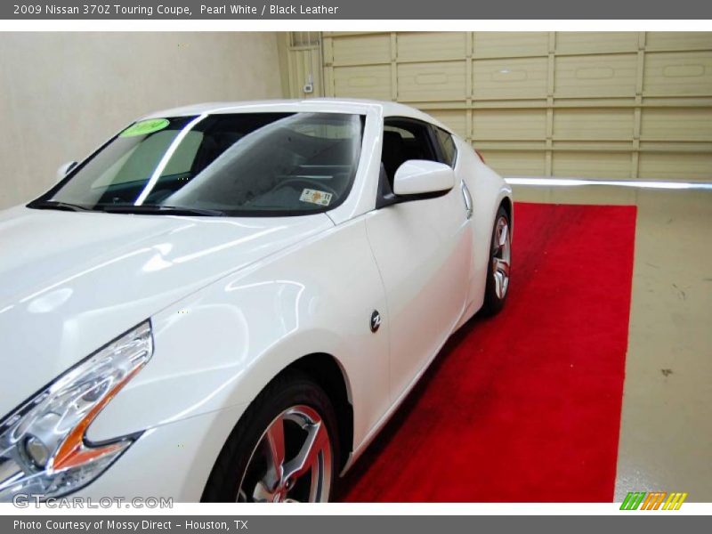 Pearl White / Black Leather 2009 Nissan 370Z Touring Coupe