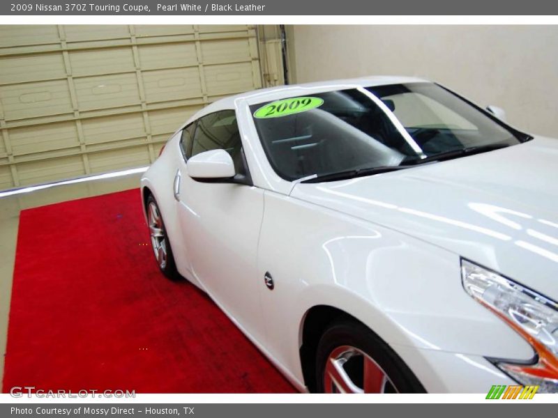 Pearl White / Black Leather 2009 Nissan 370Z Touring Coupe