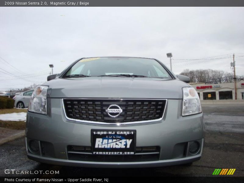 Magnetic Gray / Beige 2009 Nissan Sentra 2.0