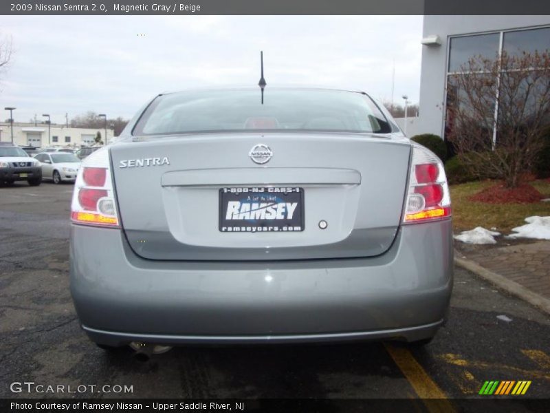 Magnetic Gray / Beige 2009 Nissan Sentra 2.0