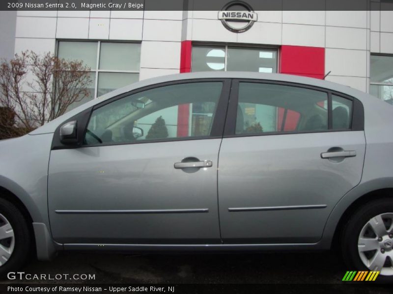Magnetic Gray / Beige 2009 Nissan Sentra 2.0
