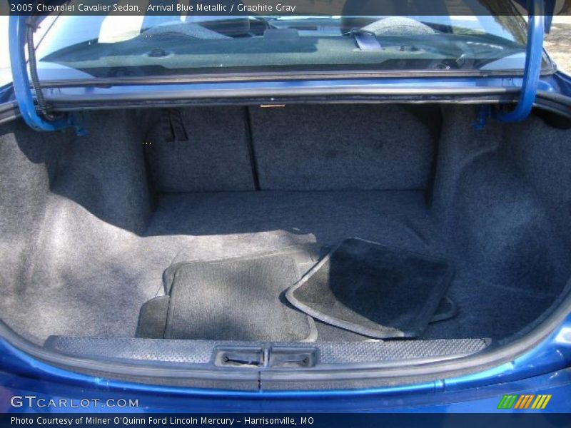 Arrival Blue Metallic / Graphite Gray 2005 Chevrolet Cavalier Sedan