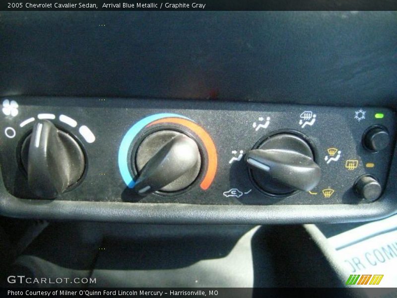 Arrival Blue Metallic / Graphite Gray 2005 Chevrolet Cavalier Sedan