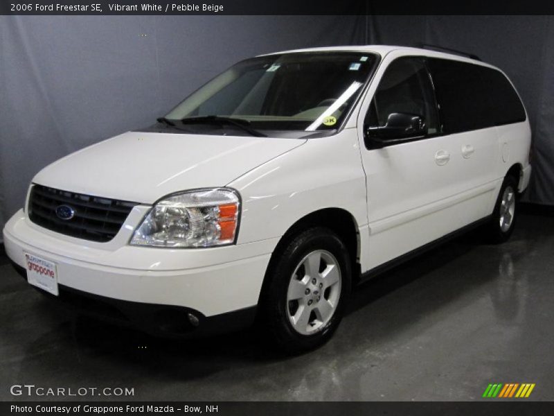 Vibrant White / Pebble Beige 2006 Ford Freestar SE