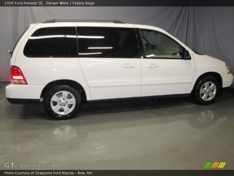 Vibrant White / Pebble Beige 2006 Ford Freestar SE