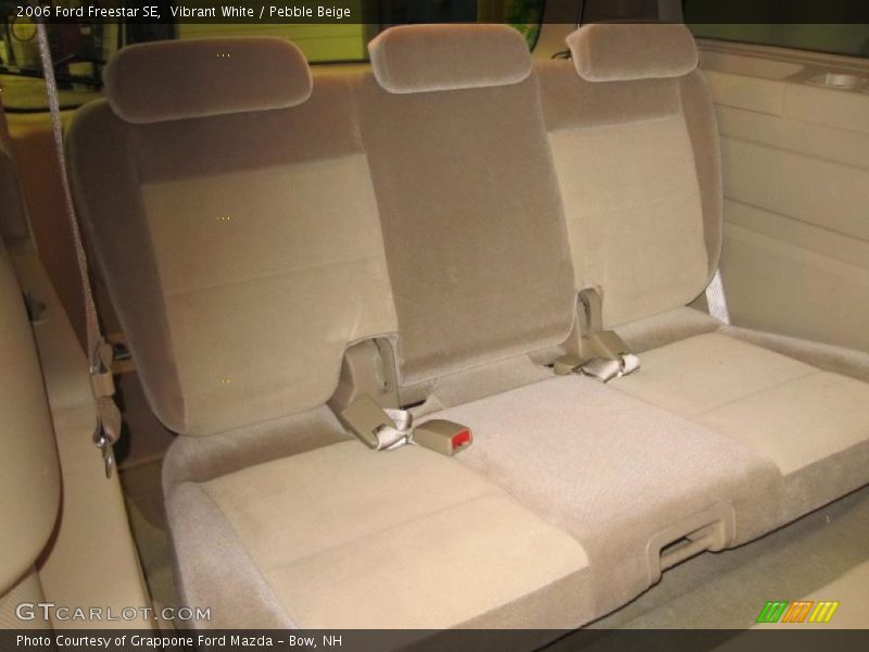 Vibrant White / Pebble Beige 2006 Ford Freestar SE