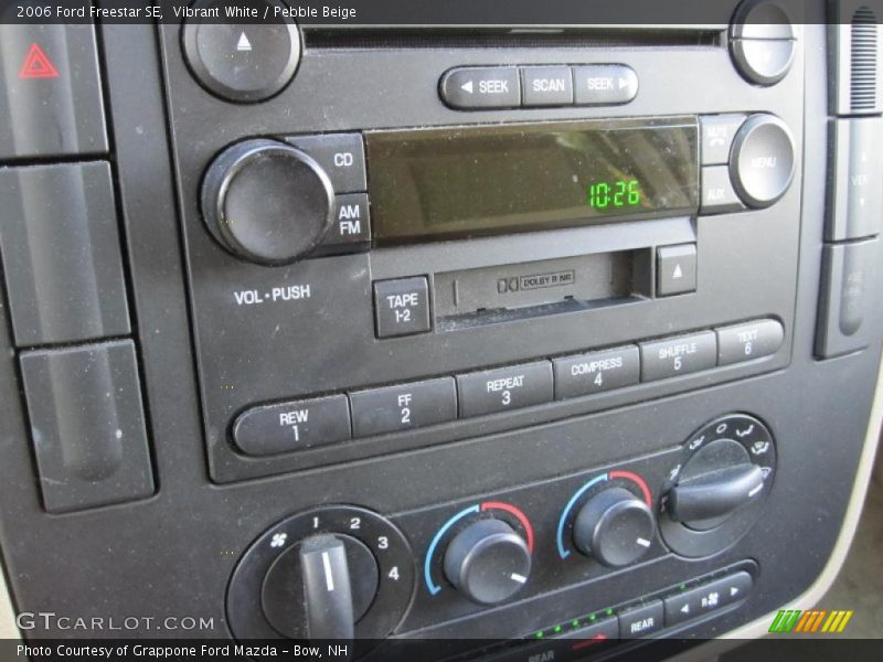 Vibrant White / Pebble Beige 2006 Ford Freestar SE